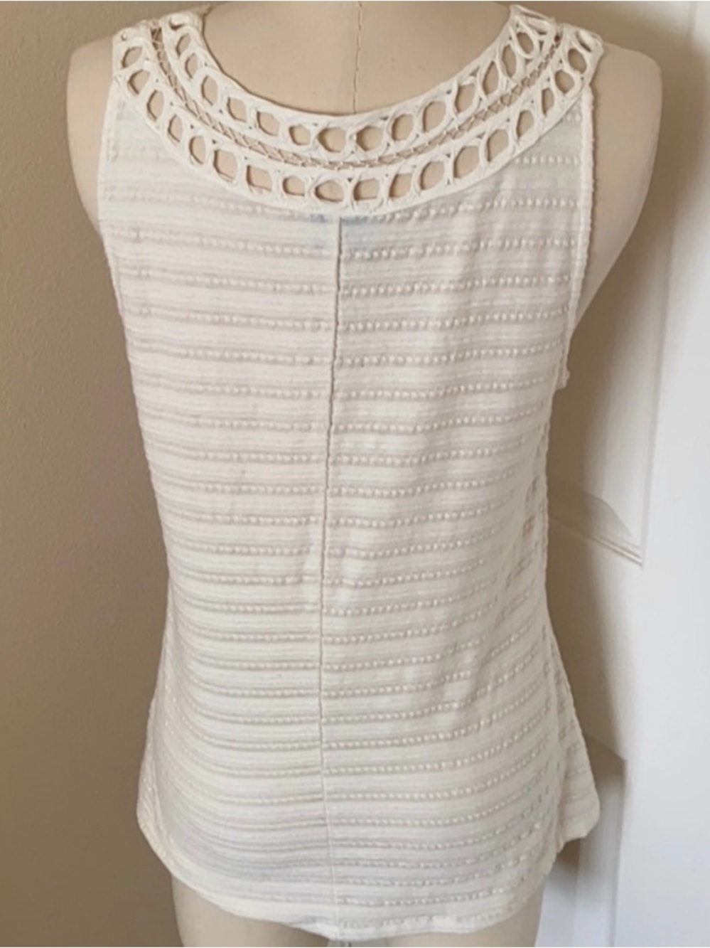 Anthropologie 9-H15 Cream
Tank Size Medium - Picture 3 of 5